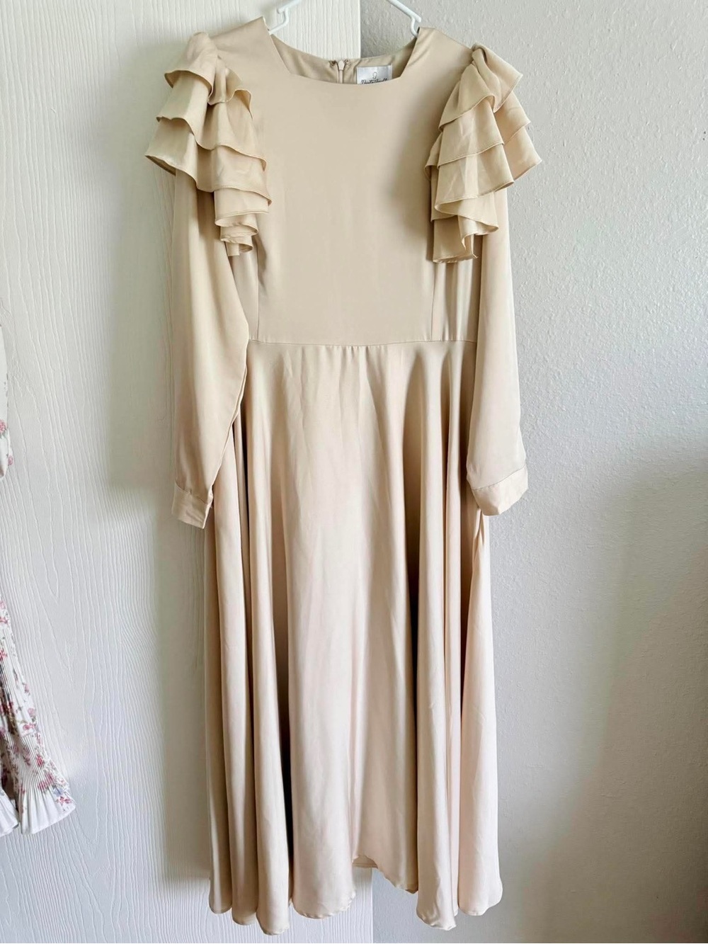 Dainty Jewells - MADAME MONET - CHAMPAGNE 2xl - Picture 2 of 4